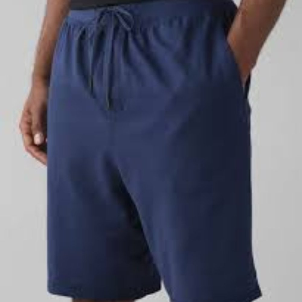 Brand new men's Lululemon Clock Out Short 11" in Washed Indigo